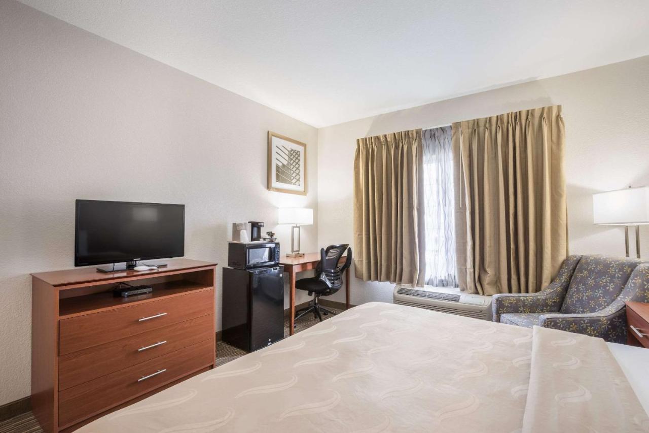 Quality Inn & Suites Lodi I-90 Екстериор снимка