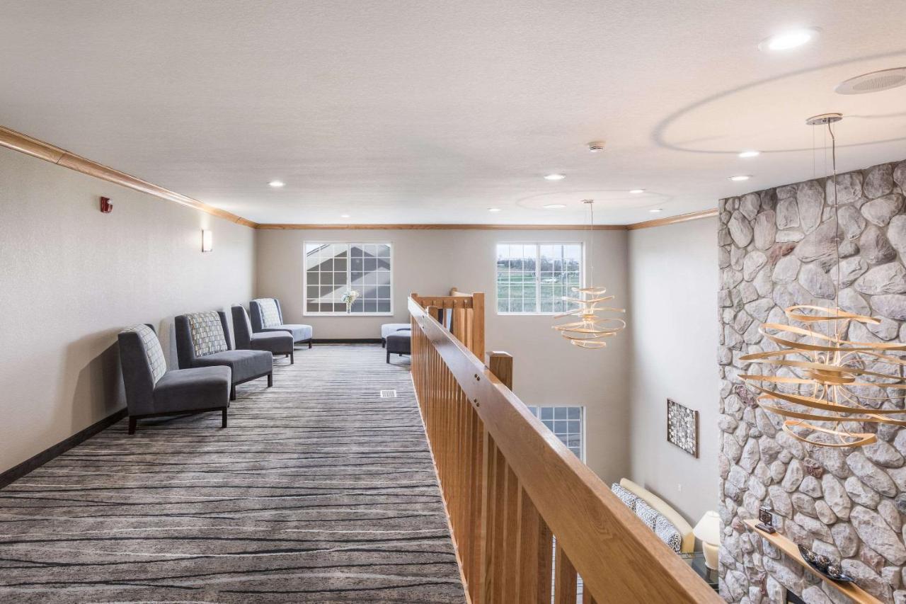 Quality Inn & Suites Lodi I-90 Екстериор снимка