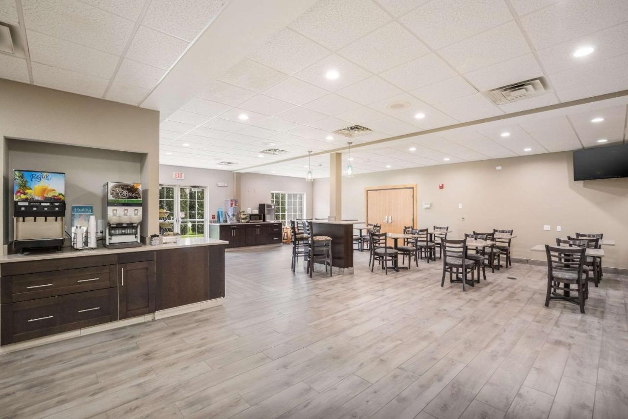 Quality Inn & Suites Lodi I-90 Екстериор снимка