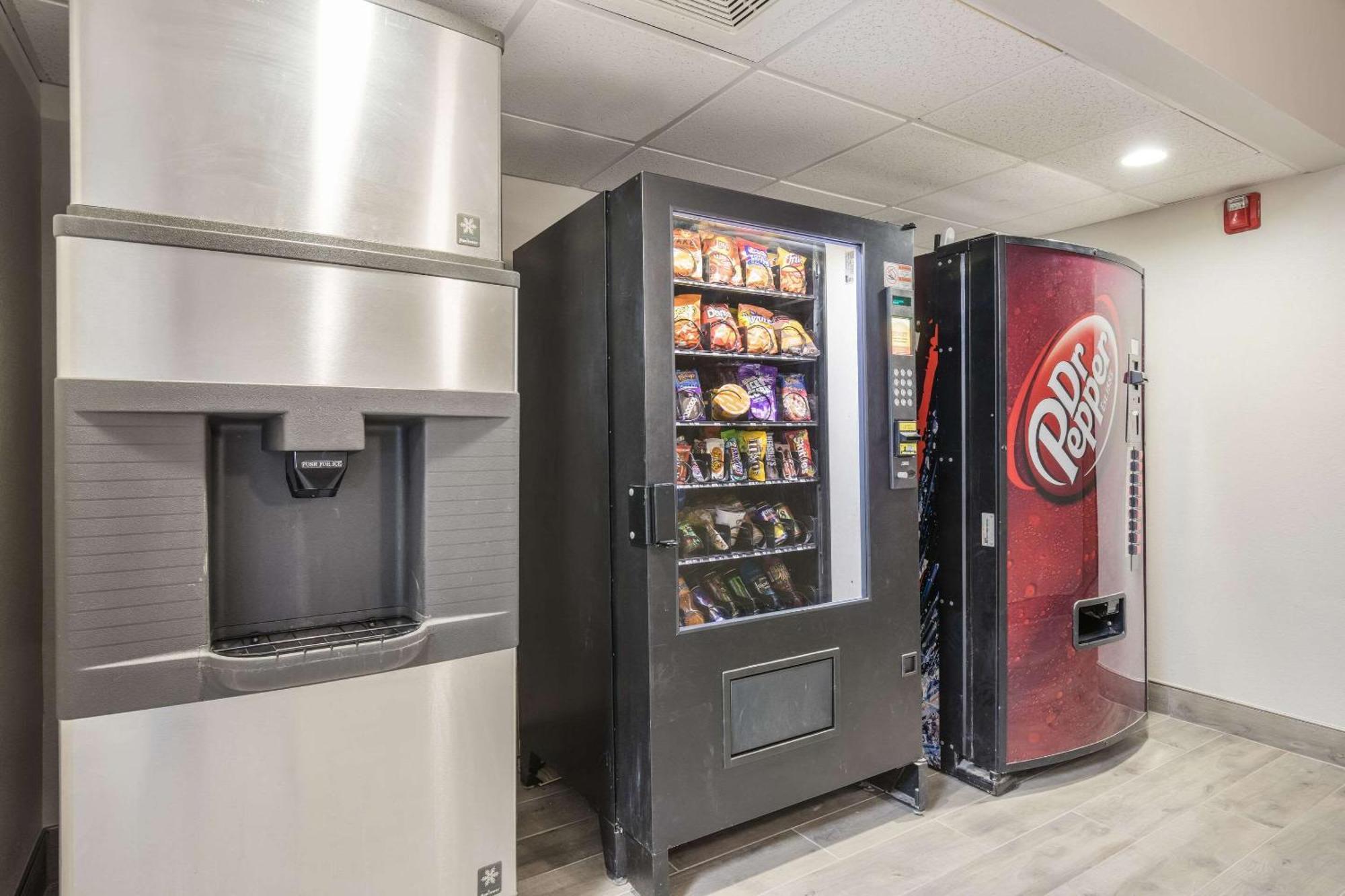Quality Inn & Suites Lodi I-90 Екстериор снимка