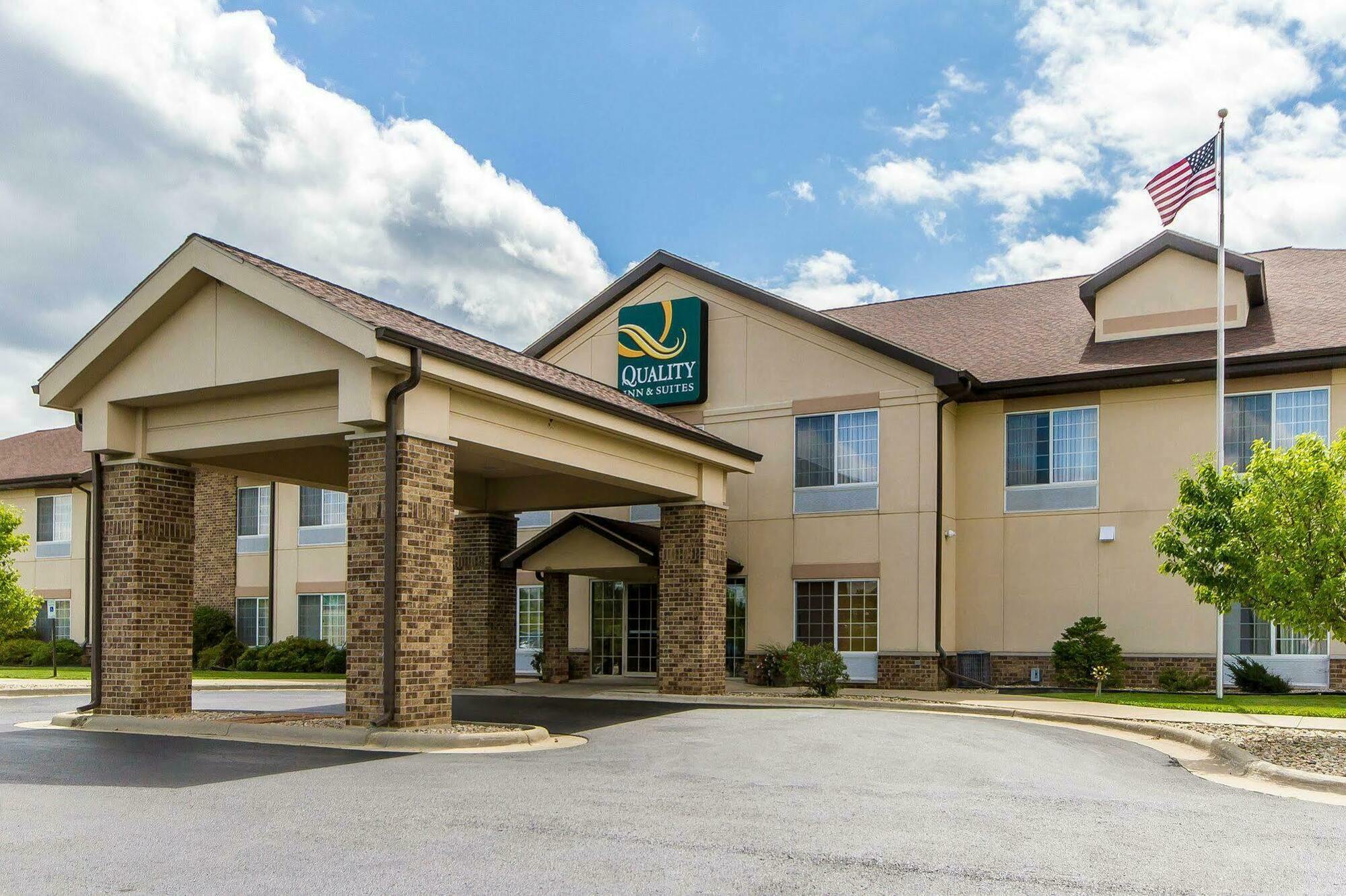 Quality Inn & Suites Lodi I-90 Екстериор снимка