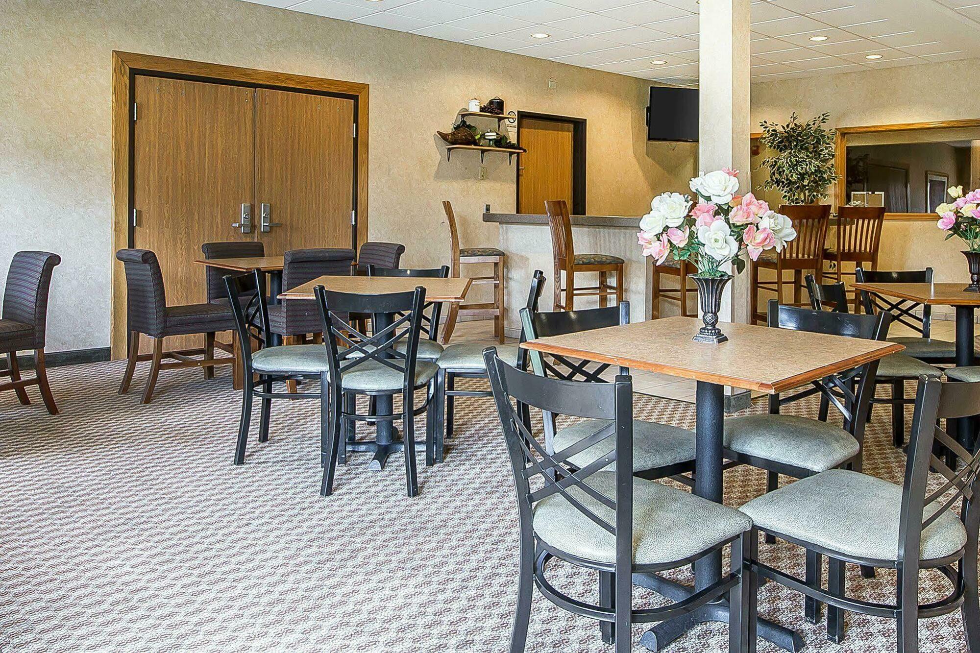 Quality Inn & Suites Lodi I-90 Екстериор снимка