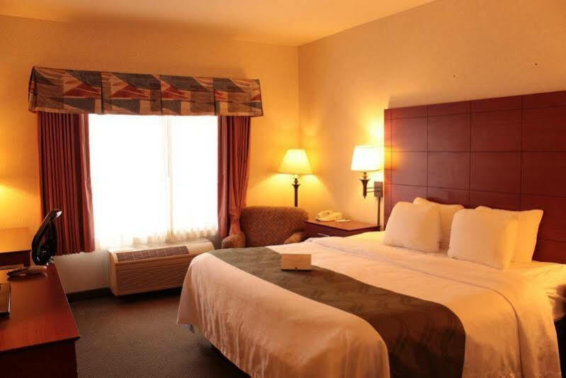 Quality Inn & Suites Lodi I-90 Екстериор снимка